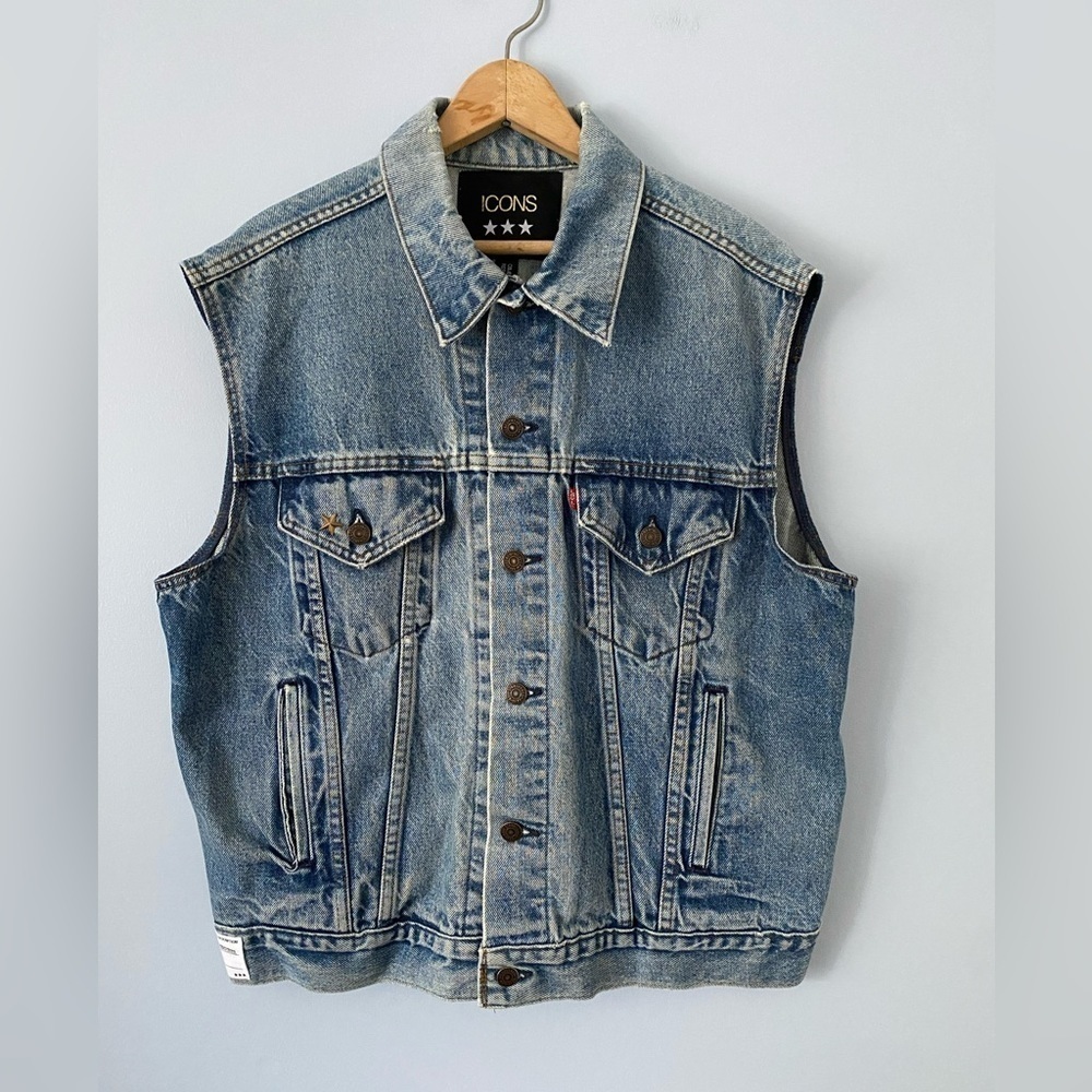 ICONS Objects of Devotion x Levi’s Reconstructed Denim Trucker Vest, Size M - Picture 8 of 16